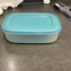 Lunch box Blue, as reported by MEININGER Hotel Brussels City Center using iLost