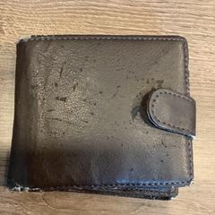 Brieftasche Post, gemeldet von Gemeente Amsterdam - Bureau Gevonden Voorwerpen über iLost