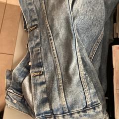 Vesta Leather, ako bolo nahlásené MEININGER Hotel Budapest Great Market Hall pomocou iLost