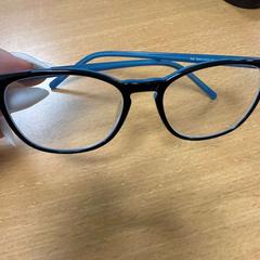 Okuliare blauw, ako bolo nahlásené VITAZ campus Sint-Niklaas pomocou iLost