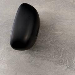 Puzdro na slúchadlá Zwart, ako bolo nahlásené Arriva Friesland / Groningen pomocou iLost