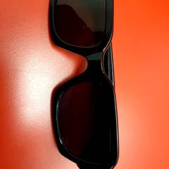 Lunettes, a été signalé par UvA REC utilisant iLost