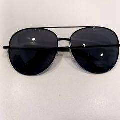 サングラス Zwart がiLostで Arriva Limburg Noord によって報告されました