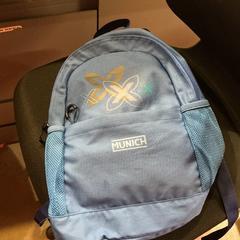 Backpack sac a dos, segons ha informat MEININGER Hotel Bordeaux Gare Saint-Jean mitjançant iLost