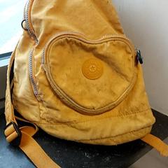 Hátizsák Van Wesemael, amint azt Regio Oost-Vlaanderen az iLost segítségével jelentette.