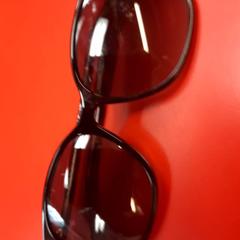 サングラス がiLostで UvA REC によって報告されました