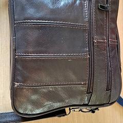 Väska Bruin leer, rapporterat av Keukenhof med iLost