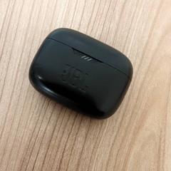 Earpods Zwart, zgłoszono przez Arriva West-Brabant przy użyciu iLost