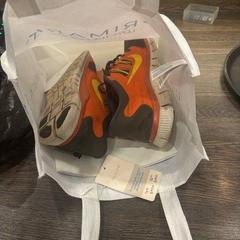 Sko, rapporterat av WestCord Hotel Eindhoven med iLost