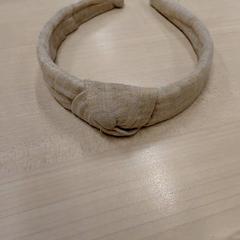 Accessoire cheveux, zoals gemeld door IKEA Bayonne Ametzondo met iLost