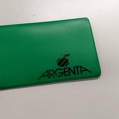 Porta-cartões Samson, como reportado por Centraal magazijn utilizando o iLost