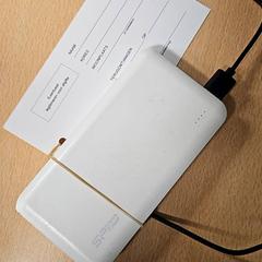 Power bank, como reportado por Connexxion Noord Holland Noord Hoorn utilizando o iLost
