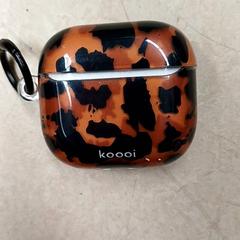 Oordopjeshouder, zoals gemeld door Qbuzz GD Groningen Peizerweg met iLost