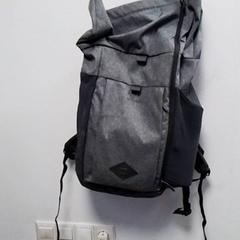 Mochila, segundo informou Hermes Eindhoven usando iLost