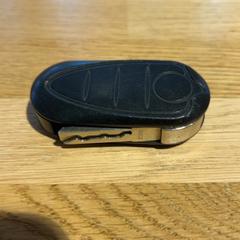 Clef de voiture purchase car key, a été signalé par Designer Outlet Roermond utilisant iLost