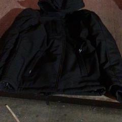 Bunda Zwart, jak nahlášeno De Heeren van Aemstel pomocí iLost