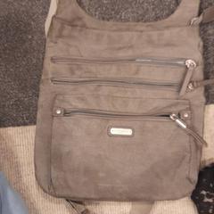 Tas, zoals gemeld door Internationaal Theater Amsterdam met iLost