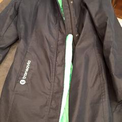 Jacka, rapporterat av Rotterdam The Hague Airport med iLost