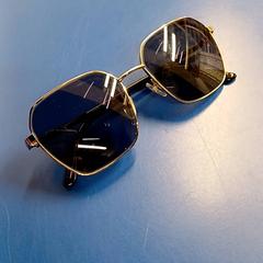 Lunettes de soleil، كما تم الإبلاغ عنه بواسطة IKEA Saint-Etienne عبر iLost