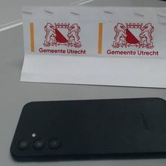 Mobile phone zwart Samsung, as reported by Gemeente Utrecht using iLost