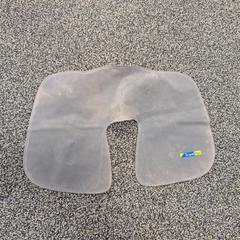 Coixí cervical, segons ha informat TCR Tours mitjançant iLost