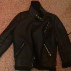 Veste Zwart, a été signalé par De Heeren van Aemstel utilisant iLost