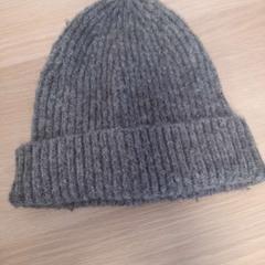 Hat, as reported by IKEA Praha – Zličín using iLost