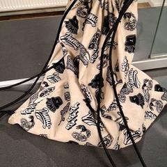 Ruksak Beige, ako bolo nahlásené Breng Nijmegen pomocou iLost