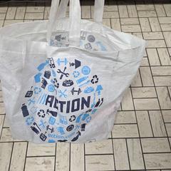 Väska, rapporterat av Regio Limburg - Leuven med iLost