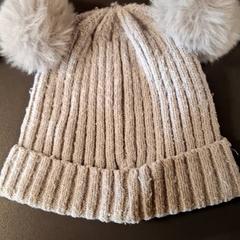 Bonnet Gris, come riportato da IKEA Paris - Plaisir utilizzando iLost