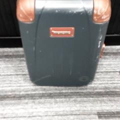 Suitcase Hard case  grijs, as reported by Arriva Vechtdallijnen using iLost