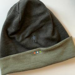 Casquette grau/ grün, a été signalé par Schönbrunn "Group Center" utilisant iLost