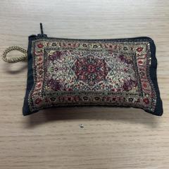 Pénztárca Farah, amint azt Pathé Tilburg az iLost segítségével jelentette.