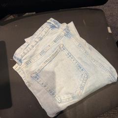 Jeans, som rapportert av Van der Valk Hotel Utrecht ved bruk av iLost