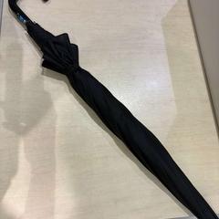 Paraplu, zoals gemeld door IKEA渋谷 met iLost