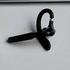 Oortje Zwart, rapporterat av Centraal magazijn med iLost