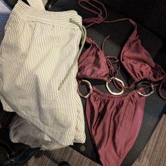 Bikini & Shorts, segundo informou Inntel Hotels Utrecht Centre usando iLost