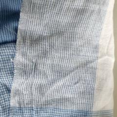 Kleding Sjaal, zoals gemeld door Regio West-Vlaanderen met iLost