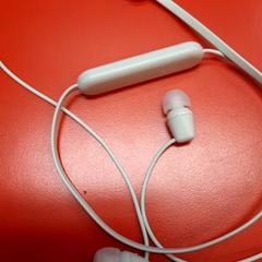 Electronics & Earphones, as reported by UvA REC using iLost