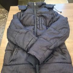 Giacca, come riportato da Breda University of Applied Sciences Mgr. Hopmansstraat utilizzando iLost