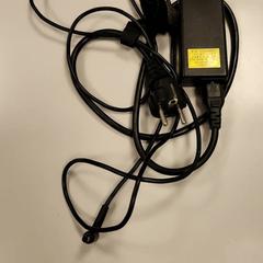 Laptop oplader がiLostで Vrije Universiteit Amsterdam によって報告されました