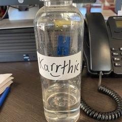 물 병 waterfles, iLost를 사용하여 TU/e - Receptie Gemini에 보고됨