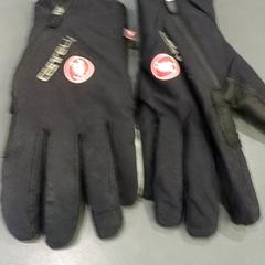 Handschuhe, gemeldet von Qbuzz GD Groningen HS über iLost