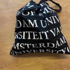 ハンドバッグ がiLostで GVB によって報告されました