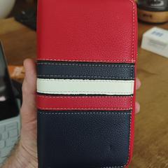 Ladies purse tommy hillfiger, iLost-i jakinarazi zaion moduan