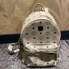 Ruksak, ako bolo nahlásené Van der Valk Rotterdam Blijdorp pomocou iLost