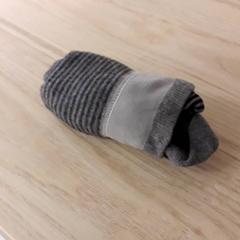 Meias, como reportado por IKEA Breda utilizando o iLost