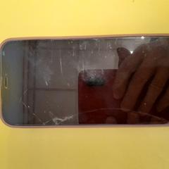 Mobile phone Apple coque marron, as reported by TCL using iLost