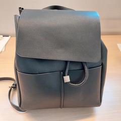 Zak zwart, zgłoszono przez Centraal magazijn przy użyciu iLost