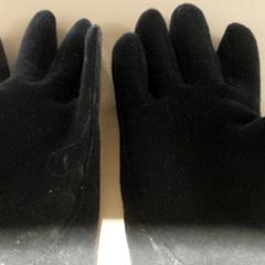 الملابس Handschoenen، كما تم الإبلاغ عنه بواسطة Regio Antwerpen - Brussel عبر iLost